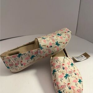 Toms Belmont Size 9.5 Cream Flamingo Print Women's Flats